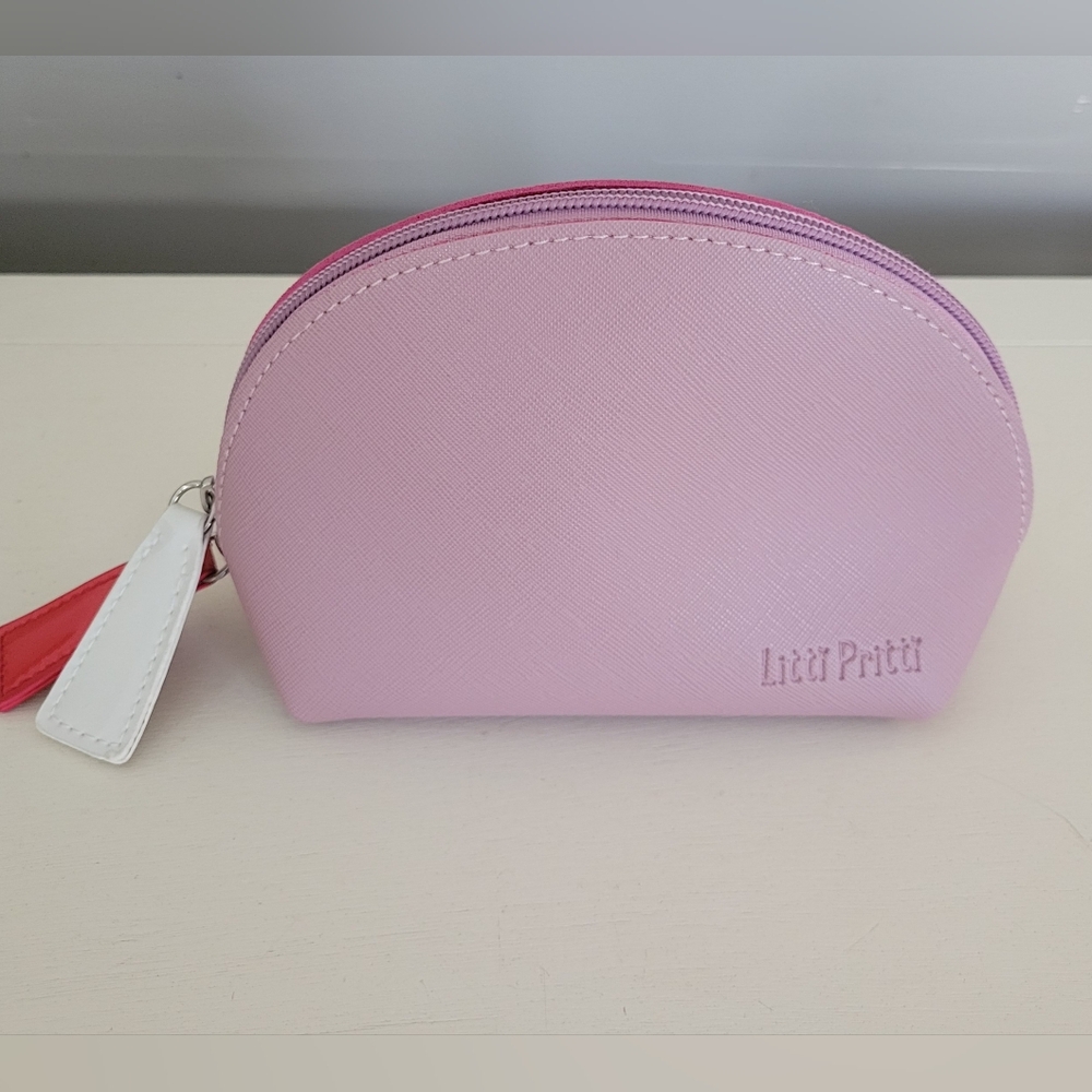 Litti Pritti lavender makeup cosmetic bag